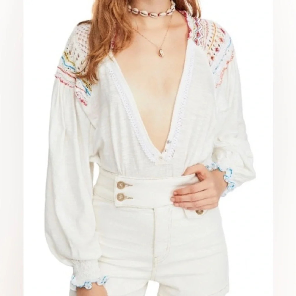 Free People Large Siesta Fiesta Embroidered Boho Knit Top Peasant Henley Crochet